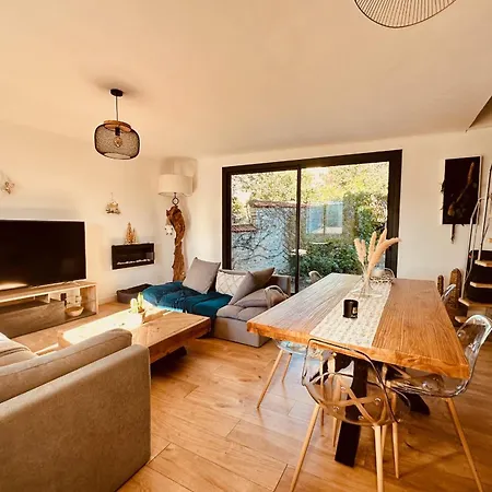 Hébergement de vacances La Maison De La Fontaine - Jardin Et Jacuzzi