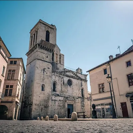 La Maison De La Fontaine - Jardin Et Jacuzzi Hébergement de vacances Nîmes