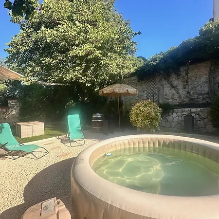 Hébergement de vacances La Maison De La Fontaine - Jardin Et Jacuzzi